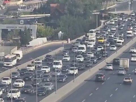 Bakının bu yollarında tıxac var
