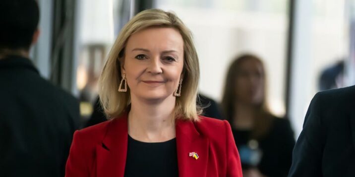 Liz Trassın liderliyinin dayanıqlığını göstərəcək dörd çağırış Liz Trassın liderliyinin dayanıqlığını göstərəcək dörd çağırış
