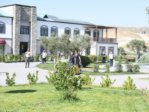 “Zəngilana köçmək bu otuz ildə yaşadığım ağrıları unutdurur”