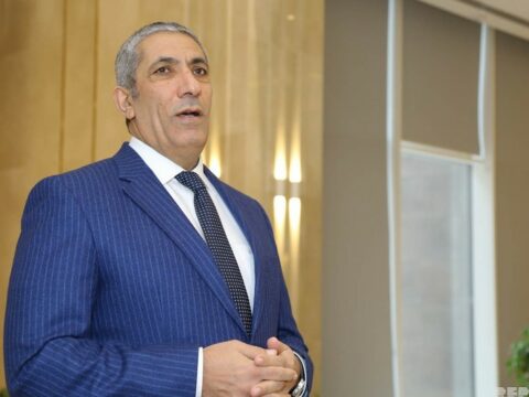 Siyavuş Novruzov idman edərkən xəsarət alıb