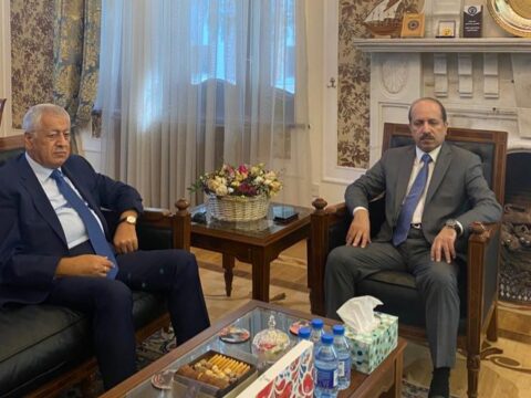 Vahid Əhmədov Küveytin Azərbaycana yeni təyin olunmuş səfiri ilə görüşüb
