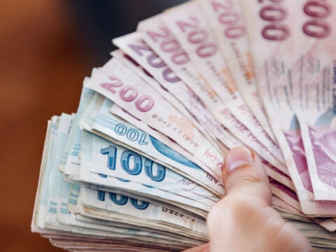 Türkiyə lirəsi ABŞ dollarına nisbətdə rekord həddə ucuzlaşdı
