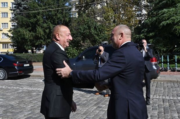 “Prezidentin Bolqarıstana səfəri Azərbaycana yeni əməkdaşlıq imkanları açacaq” “Prezidentin Bolqarıstana səfəri Azərbaycana yeni əməkdaşlıq imkanları açacaq”