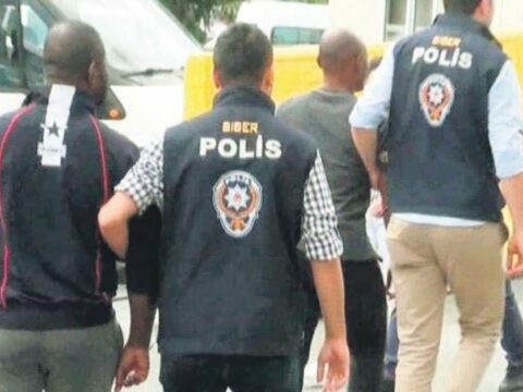 Türkiyədə İŞİD üzvləri qandallandı 