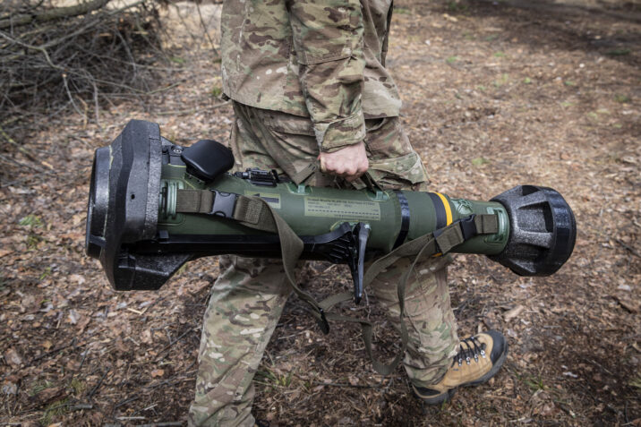 Avropa silah çatışmazlığı ilə üzləşə bilər 