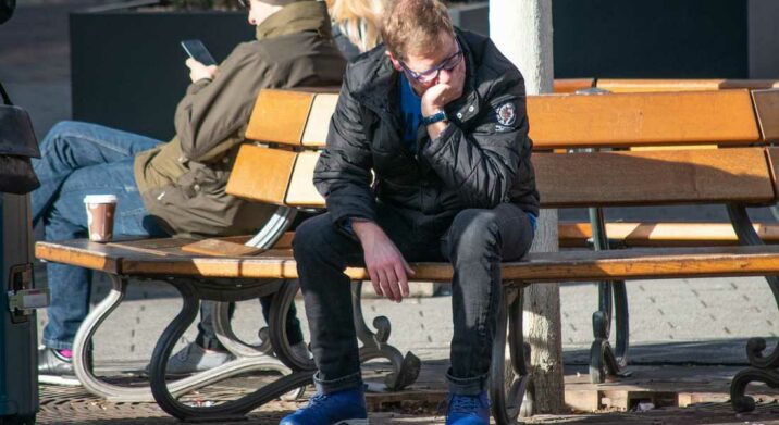 Rusiya depressiyaya və alkoqolizmə düçar olub Rusiya depressiyaya və alkoqolizmə düçar olub