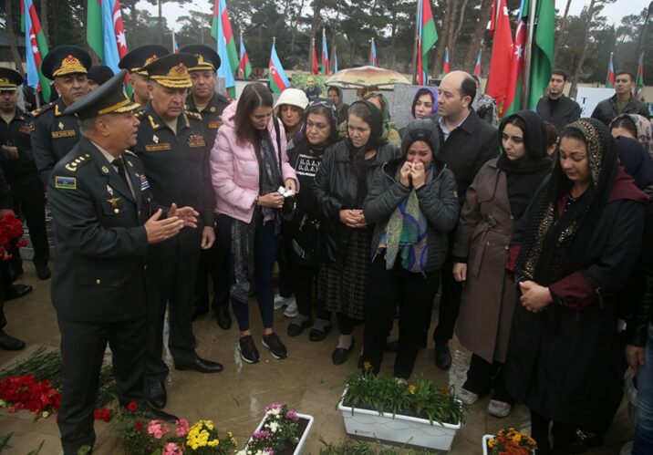 Şəhidlərimiz anıldı – FOTOLAR Şəhidlərimiz anıldı – FOTOLAR