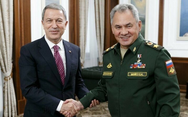 Türkiyə və Rusiya müdafiə nazirləri Ukraynadakı vəziyyəti müzakirə ediblər Türkiyə və Rusiya müdafiə nazirləri Ukraynadakı vəziyyəti müzakirə ediblər