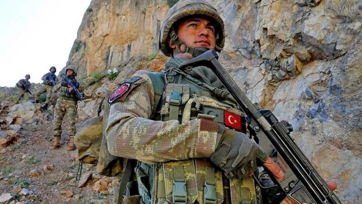 Türkiyə ordusudan terrorçulara daha bir ZƏRBƏ Türkiyə ordusudan terrorçulara daha bir ZƏRBƏ