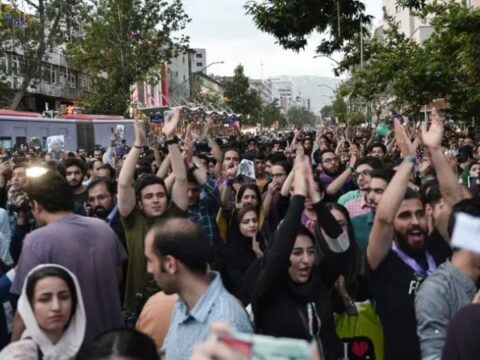 Güneyli soydaşlarımızın oyanışı – Artıq dövlət qurmaq zamanıdır!
