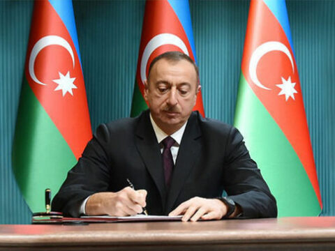 Prezident Bakı Metropoliteninin əməkdaşlarını təltif etdi