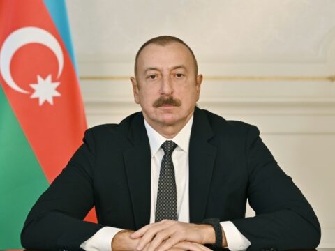 İlham Əliyev Mahmud Abbası təbrik edib
