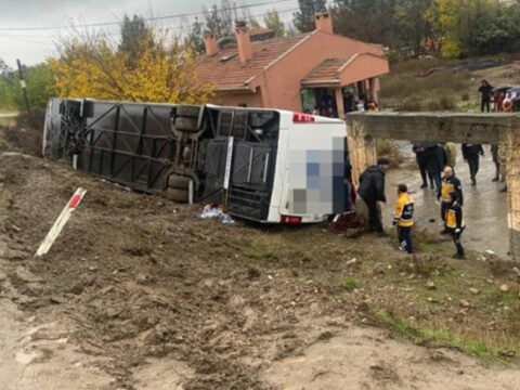 Türkiyədə sərnişin avtobusu aşıb: 33 yaralı var
