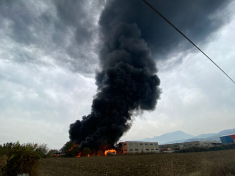 Türkiyədə kimyəvi fabrik YANDI