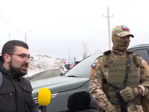 Sülhməramlılar yenə jurnalistlərə mane olmaq istədi