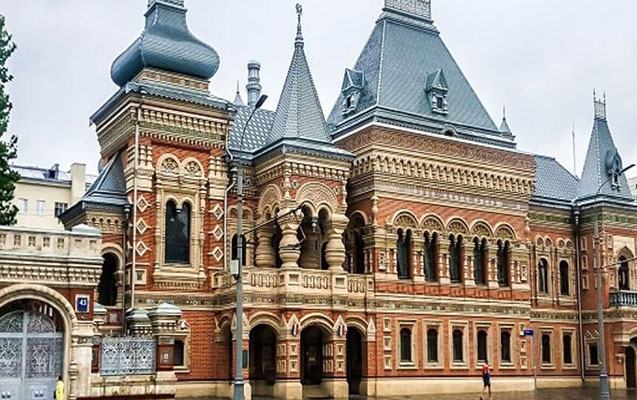 Fransa səfirliyinə “sürpriz hədiyyə” – Ölü siçan və hörümçək