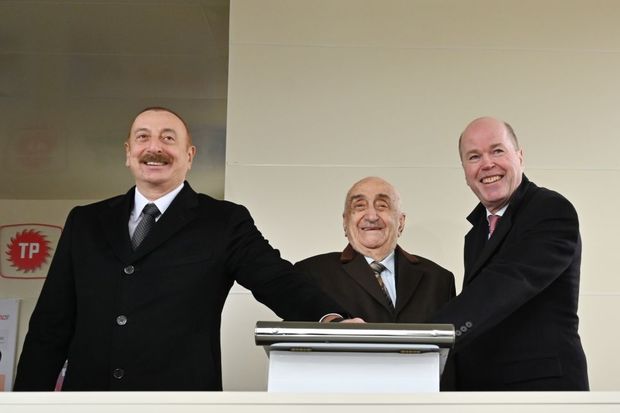 Prezident “Azəri-Mərkəzi-Şərqi” platformasının dayaq blokunun yola salınması mərasimində Prezident “Azəri-Mərkəzi-Şərqi” platformasının dayaq blokunun yola salınması mərasimində