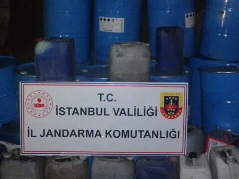 Türkiyədə 12 ton saxta içki ələ keçirildi
