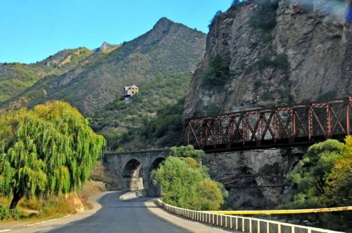 “Zəngəzur dəhlizinin Azərbaycandan keçən hissəsində dəmir yolu işlərinin 40%-i tamamlanıb” “Zəngəzur dəhlizinin Azərbaycandan keçən hissəsində dəmir yolu işlərinin 40%-i tamamlanıb”