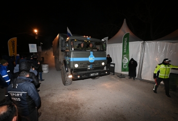 Sülhməramlıların 15 maşını Xankəndi-Laçın yolundan keçdi Sülhməramlıların 15 maşını Xankəndi-Laçın yolundan keçdi