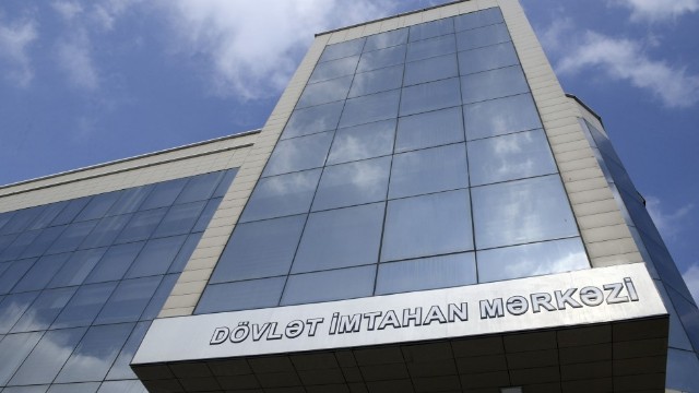 İmtahanlarla bağlı güzəştlər qüvvəyə mindi İmtahanlarla bağlı güzəştlər qüvvəyə mindi