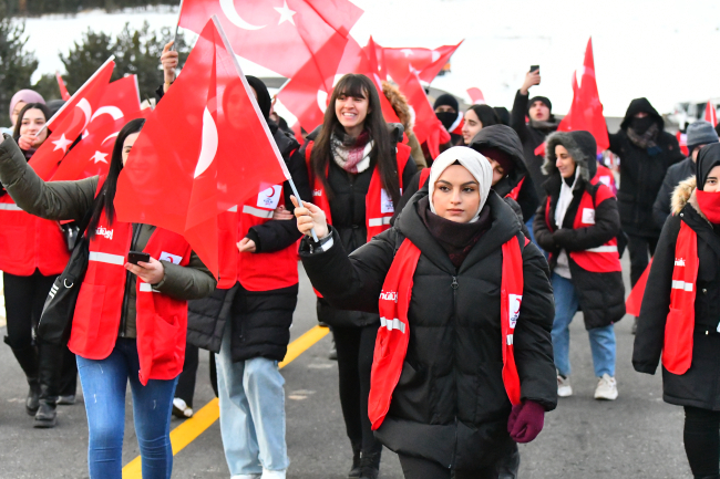 Sarıqamış şəhidlərinin xatirəsi yürüşlə ANILDI Sarıqamış şəhidlərinin xatirəsi yürüşlə ANILDI