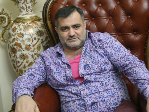 Müğənniləri şantaj edən Maqsud Mahmudov yenidən hakim qarşısına çıxarılır