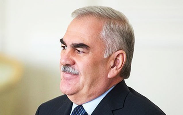 Vasif Talıbov bu deputatlara rəhbərlik edir Vasif Talıbov bu deputatlara rəhbərlik edir