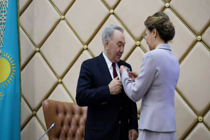 Nursultan Nazarbayev fəxri senator titulundan məhrum edildi