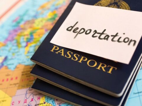 Almaniyada 49 330 əcnəbi haqqında deportasiya qərarı verilib
