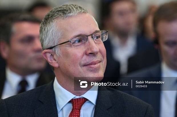 Britaniya səfiri Azərbaycanın AŞPA-dakı nümayəndə heyətinin üzvləri ilə görüşüb Britaniya səfiri Azərbaycanın AŞPA-dakı nümayəndə heyətinin üzvləri ilə görüşüb