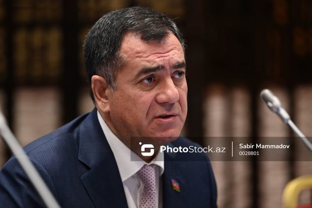 “Dövlət strukturlarında çalışanların ixtisarına ehtiyac var” “Dövlət strukturlarında çalışanların ixtisarına ehtiyac var”