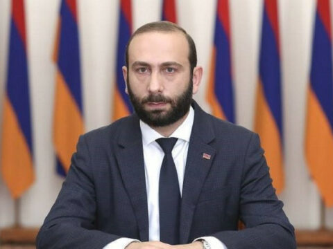 Mirzoyan NATO baş katibinin qəbuluna gedir