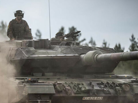 Polşa Ukraynaya tank vermək üçün “kiçik koalisiya” yarada bilər