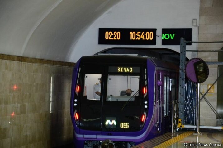 Bakı metrosunda maşinist qatar idarə edərkən ÖLDÜ Bakı metrosunda maşinist qatar idarə edərkən ÖLDÜ