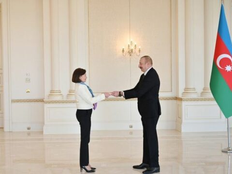 İlham Əliyev Fransanın yeni səfirinin etimadnaməsini qəbul etdi
