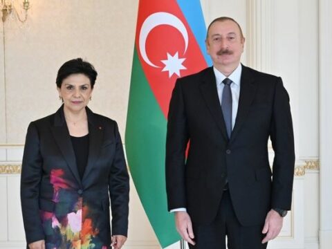 İlham Əliyev Meksikanın yeni səfirinin etimadnaməsini qəbul etdi