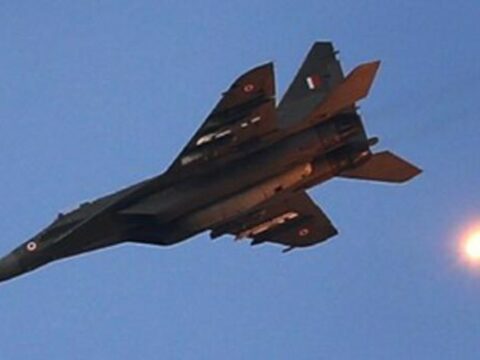 Hindistanda iki hərbi təyyarə qəzaya uğradı