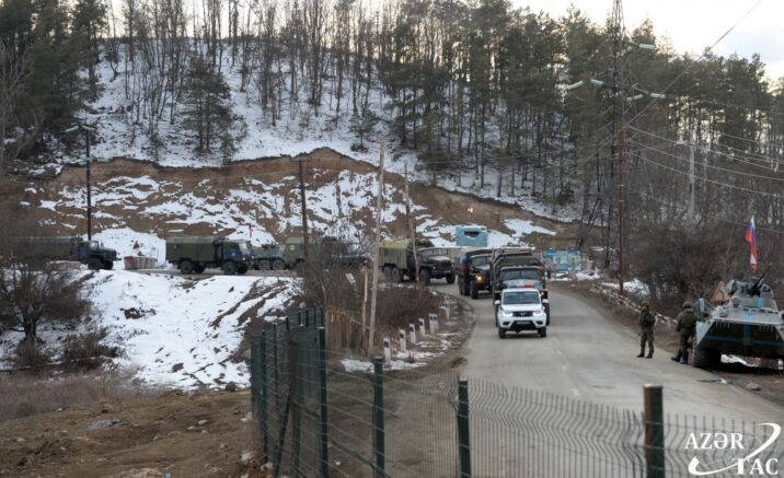 Sülhməramlılara məxsus 7 maşın aksiya ərazisindən keçdi Sülhməramlılara məxsus 7 maşın aksiya ərazisindən keçdi