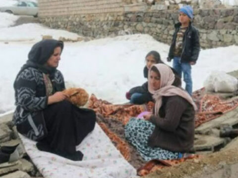 İran hökuməti zəlzələdən zərər çəkən azərbaycanlılara sahib çıxmır