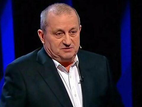 “Silah tədarükü müharibədə birbaşa iştirak etmək deyil…”