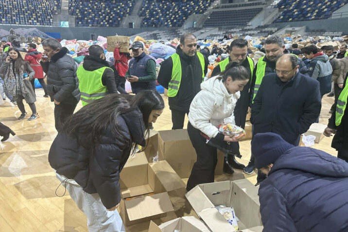 “Kimin nəyə gücü çatırsa, gətirir”