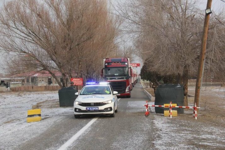Zəlzələyə görə Ermənistanla sərhəd açıldı – 35 il sonra 