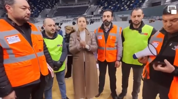 “Qardaşlarımıza çadır lazımdır! Kimin varsa, gətirsin!”   – VİDEO