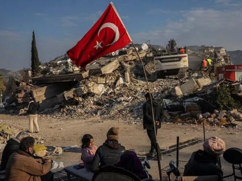 Ümidin və kədərin fotosu – Dağıntılar altında axtarılan MÖCÜZƏ…