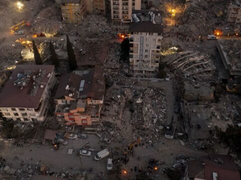 Zəlzələdə 5 ukraynalı həlak olub 