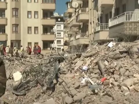 Türkiyədə baş verən zəlzələdə beş Ukrayna vətəndaşı həyatını itirib