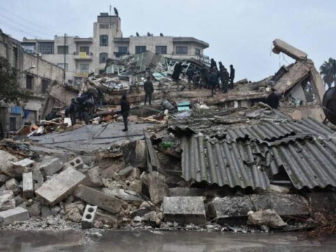 Naməlum xeyriyyəçi zəlzələ qurbanlarına 30 milyon dollar ianə etdi və yoxa çıxdı