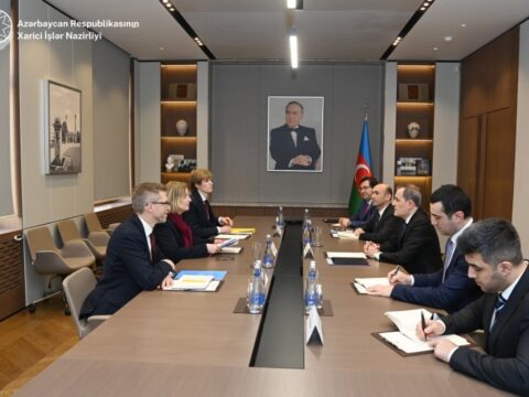 Ceyhun Bayramov Aİ səfiri ilə Laçın yolunu müzakirə etdi 