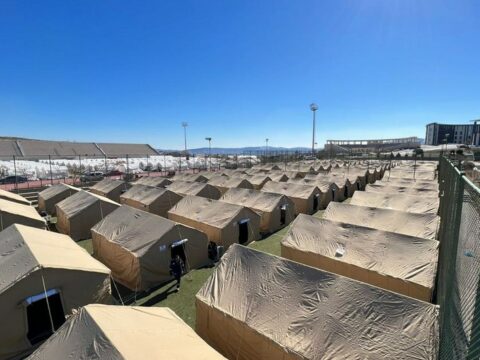 Azərbaycan Kahramanmaraşda növbəti 300 çadırlıq şəhərcik qurub